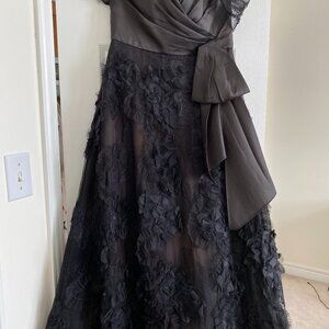 Marchesa Notte size 4 black dress.t